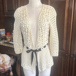 Sharon Young Sz M Cream Crochet Women's Sweater GUC